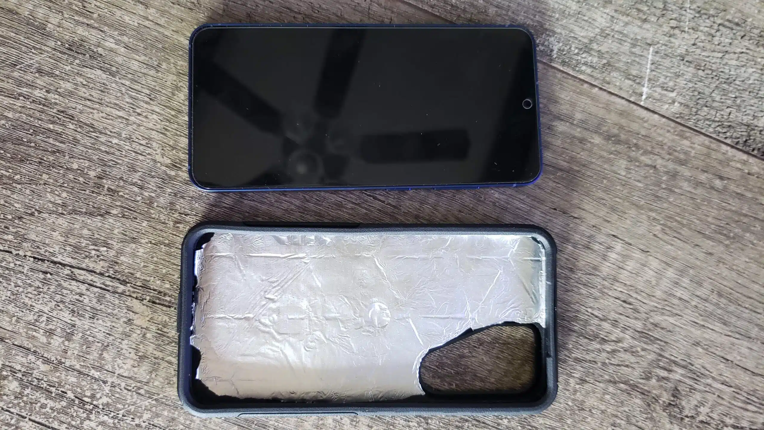 How to Protect Your Body from Cellphone Radiation